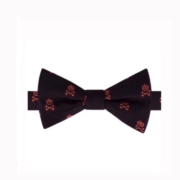 Skulls men’s bow tie pre tied skull nwt - Picture 1 of 1
